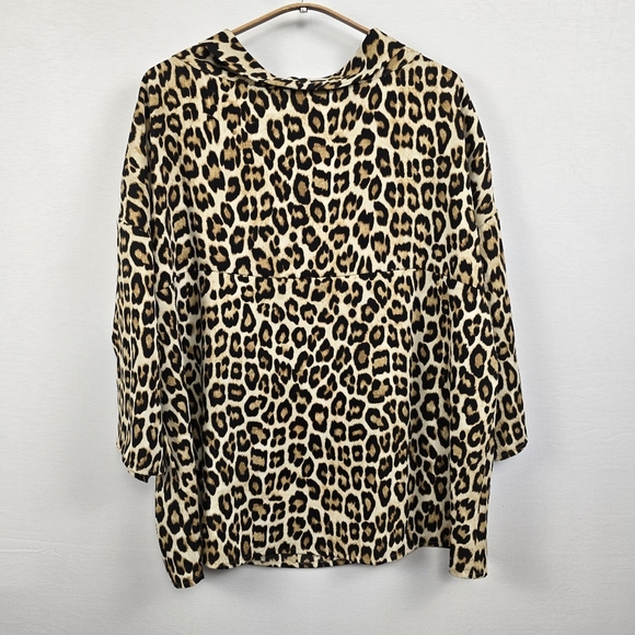 Chico's Animal Print Mock Neck Top Size 2 - Picture 8 of 10